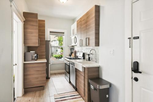 Chic & Modern - 35 Mins to NYC - Extended Stays