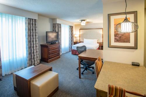 Queen Studio Suite