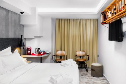 360 Degrees - image 9