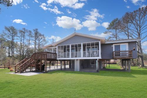 Our Happy Place - Pet friendly & waterfront!, Deep Hole