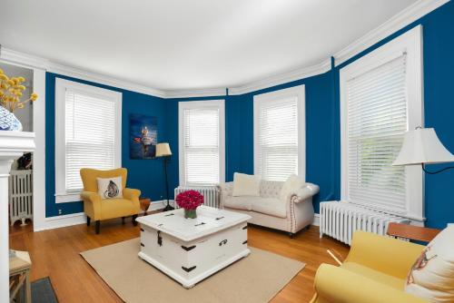 Oyster Shack - true gem in heart of downtown!