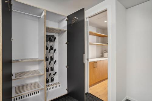 Explorers Rest - Wanaka Holiday Home - image 3