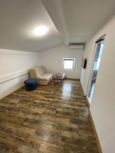 Apartmani Andjela in Klinci