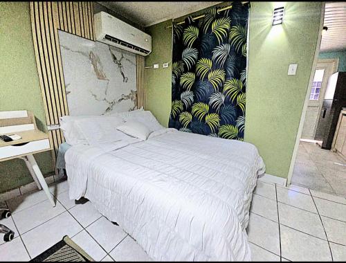 One-Bedroom Apartment image 10