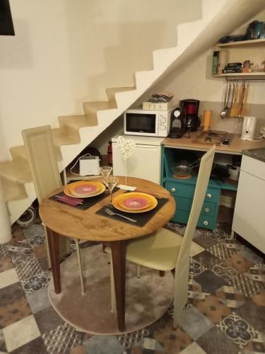 L'insolite et médièvale Tour Yselda (L'insolite et medievale Tour Yselda) in Saint-Pourcain-sur-Sioule