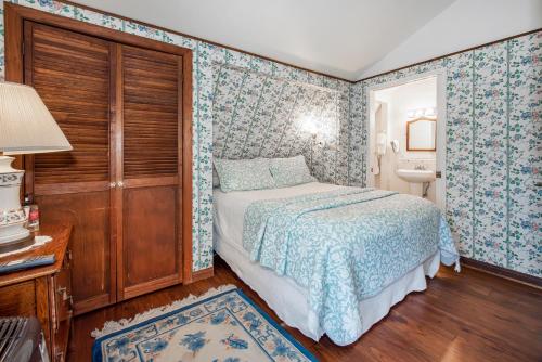 1 queen bed