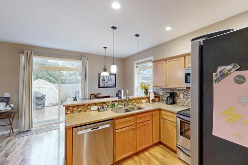 The Buxton – Troutdale, OR