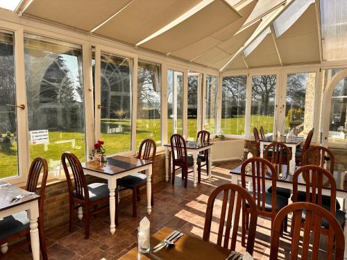 Broom Hall Country Hotel - image 14