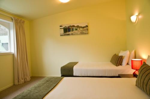 Willis Village - image 2