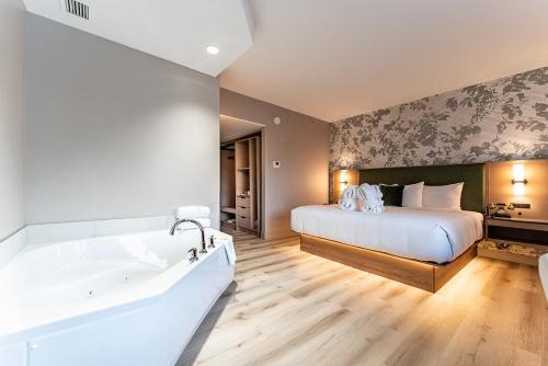 King Room with Whirlpool