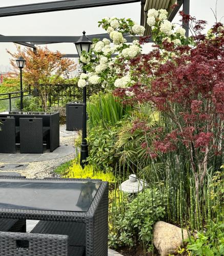 鸿胪花园酒店 入住赠送百威啤酒2瓶 鸿胪花园酒店 入住赠送百威啤酒2瓶