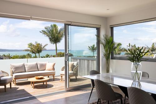 Beach bliss-Modern luxury holiday home at Kohimarama, Окленд (фото 6)
