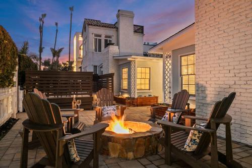 Beautiful Windansea Beach Compound Steps to Sand