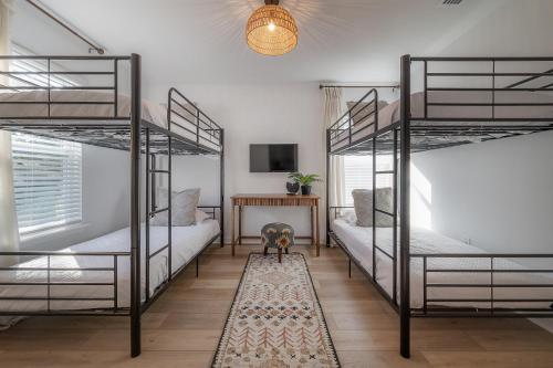 Apartment image 10