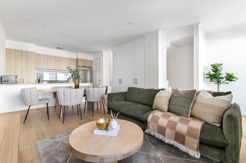 Two-Bedroom Apartment with Study and Parking image 8