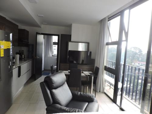 One-Bedroom Apartment image 8