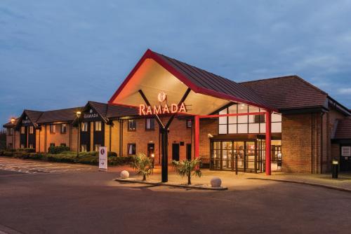 Ramada Cambridge - image 14