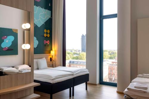 room detail thumbnail 0