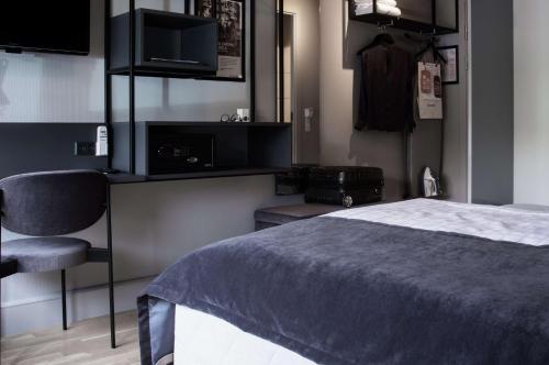 1 queen bed