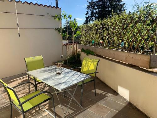 Balkons/terase, Les oliviers in Lavigney