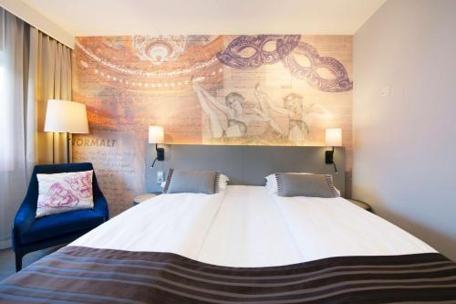 1 queen bed
