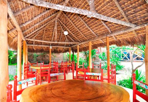 Bar/lounge, Hosteria Canoa in Canoa