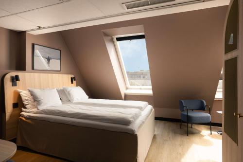 Superior Queen Room image 4