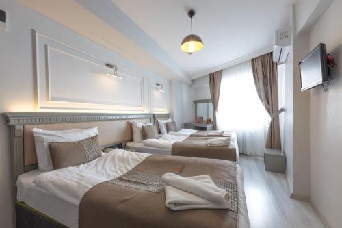 Standard Triple Room image 3