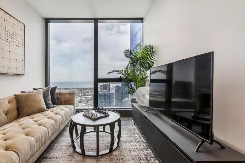 Exclusive Luxury and Spectacular Views at Australia 108