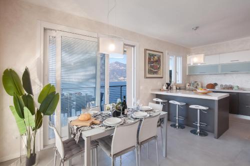 Terrace of Wally - Apartment With Pool