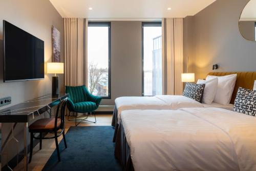 1 queen bed