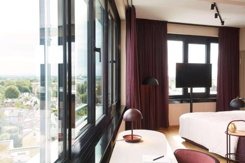 room detail thumbnail 0