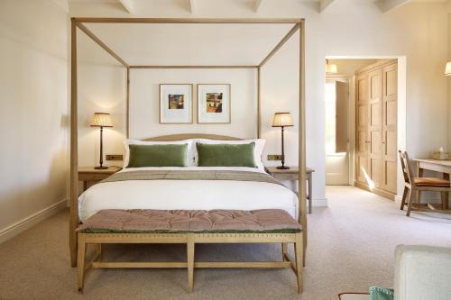 Book the Luxury Room Luxury Room