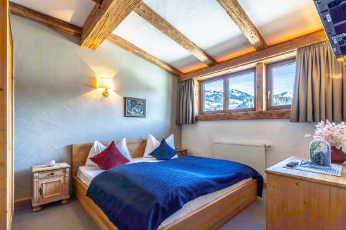 2 queen beds