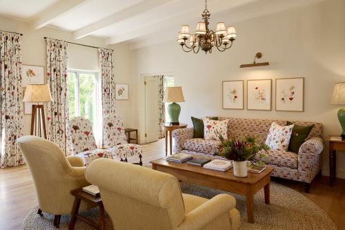 Book the The Yellowwood Suite The Yellowwood Suite