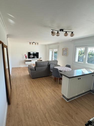 Apartamento con Vistas a las Islas Cíes, Ideal para Explorar Rías Baixas