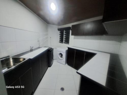 Lester Getaway in เรวา