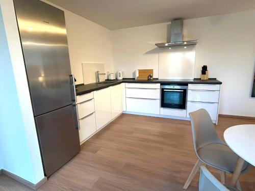 Konyha, Perfekt für 2! Küche Netflix BBQ Flughafen München (Perfekt fur 2! Kuche Netflix BBQ Flughafen Munchen) in Kranzberg