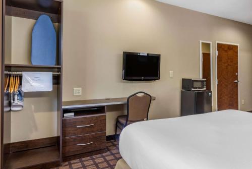 Microtel Inn & Suites Dillsboro/Sylva - image 14