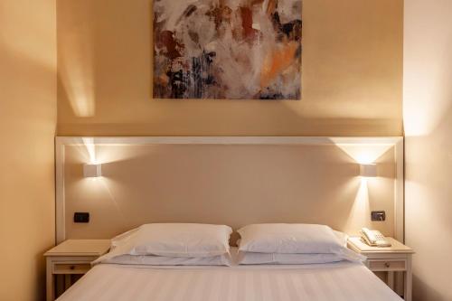Inn Rome Rooms & Suites Room Type - Standard Double or Twin Room