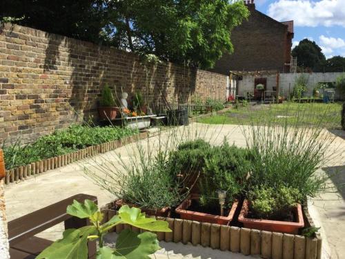 Dancenter Southwark Near London Bridge – London