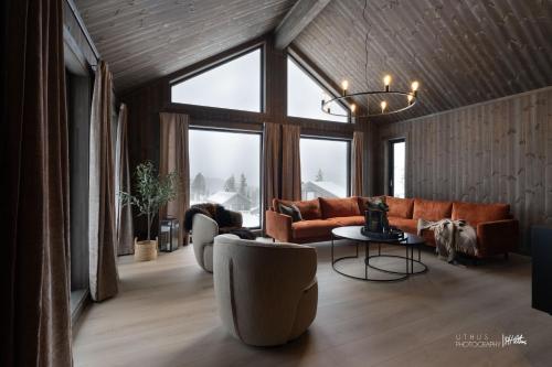 Nesfjellet in เนสบิเอิน