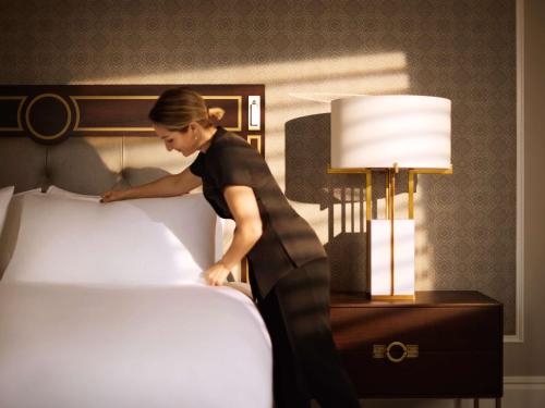 654444976 Fairmont Empress Hotel