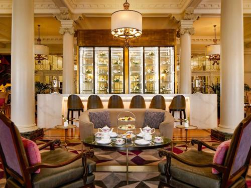 654445012 Fairmont Empress Hotel