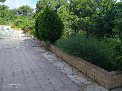 Giardino, Chalet at Villa Don Quijote Nice in Malgarach