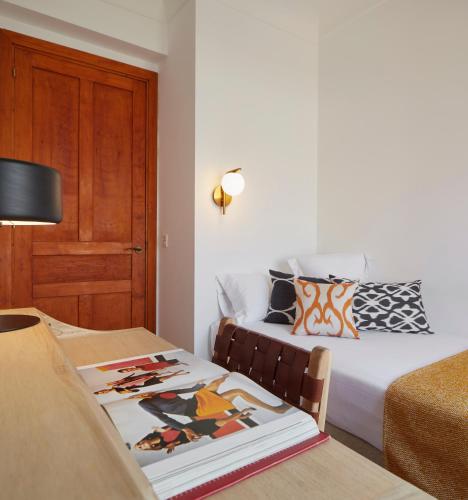 Two-Bedroom Apartment image 6