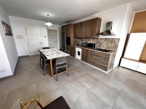 Stylish & Modern Apartment in St Pauls Bay, San Pawl il-Baħar (photo 3)