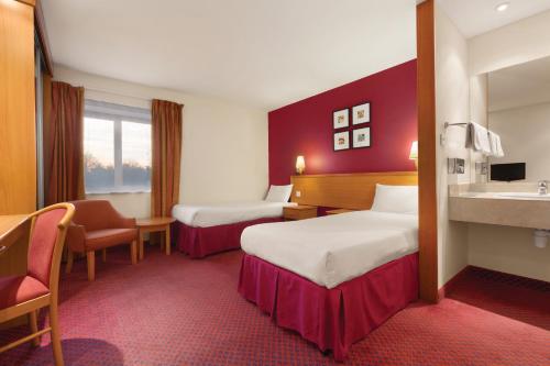 Days Inn Stevenage North - image 5