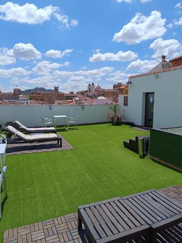 숙소 외관, Apartamentos AL-QAZERES LUXURY La Concepción (Apartamentos AL-QAZERES LUXURY La Concepcion) in 카세레스 시티 센터