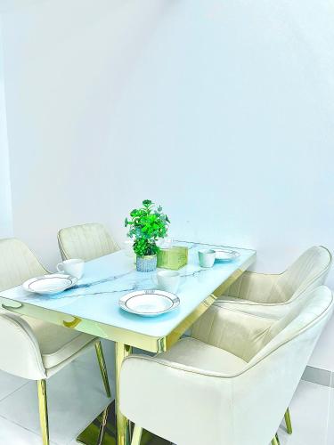 Stunning 2BR Marina View Apt Close to JBR, Dubaï (photo 3)
